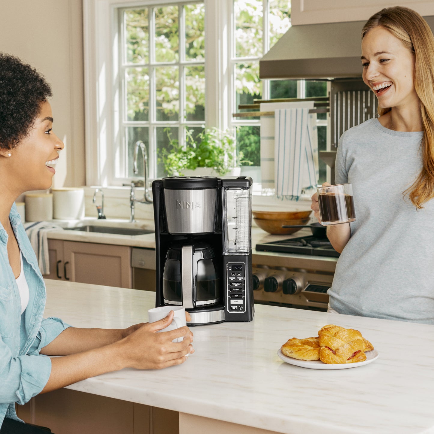 Ninja 12 Cup Programmable Coffee Brewer