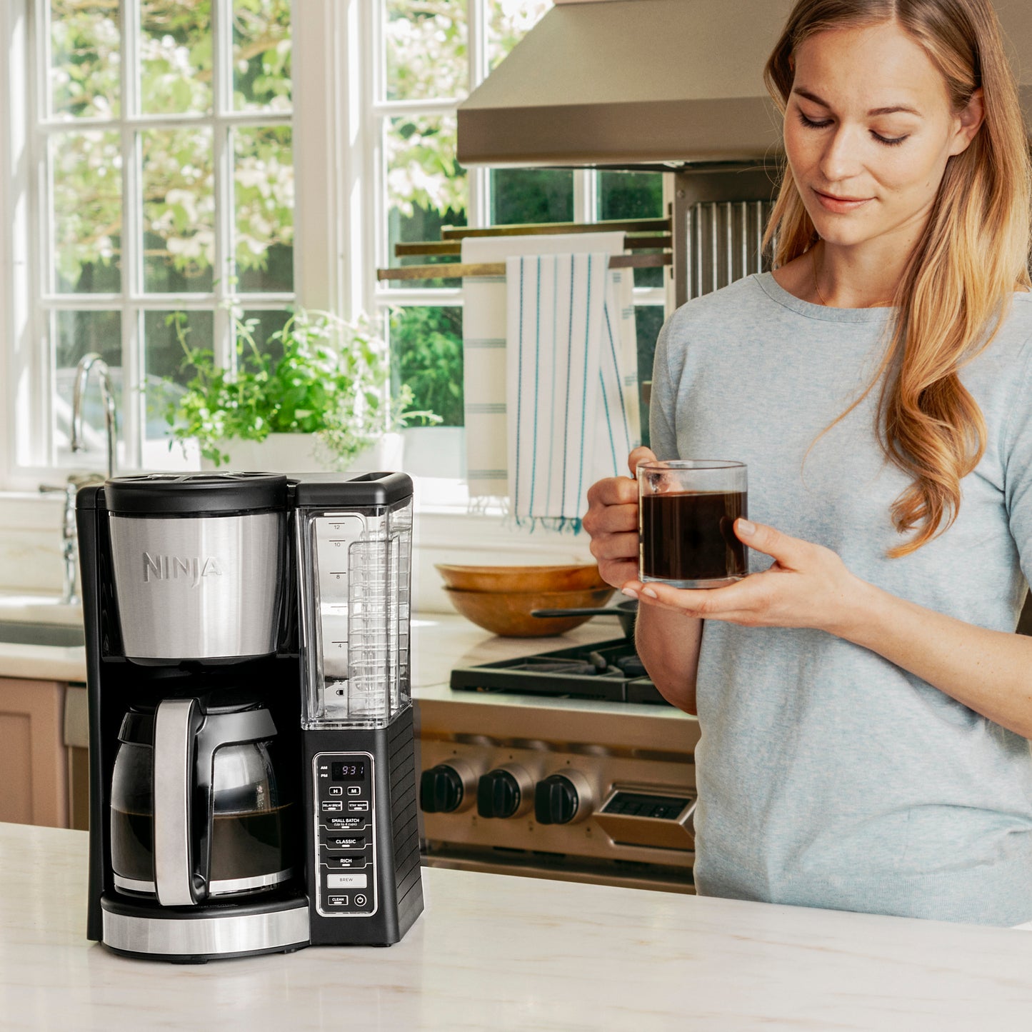 Ninja 12 Cup Programmable Coffee Brewer
